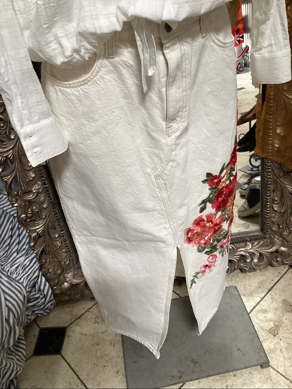 Cream Straight  denim Skirt with Red Floral Embroidery - custom